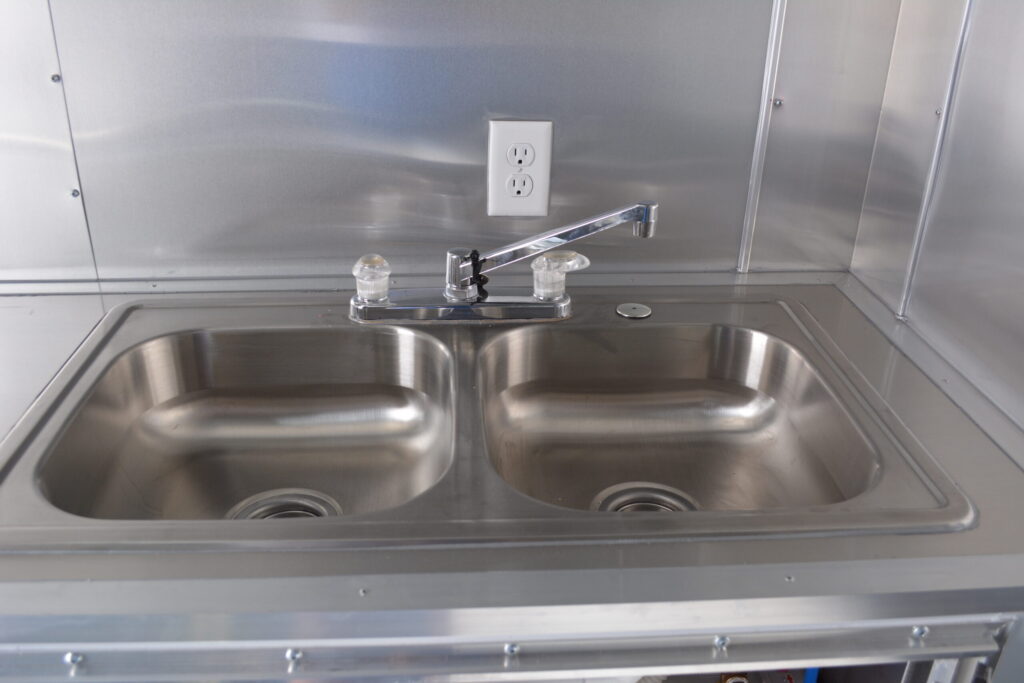 stainless-steel-fixtures-for-enclosed-trailers Stainless Steel Fixtures